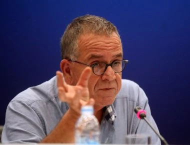 Γιάννης Μουζάλας: Στο νοσοκομείο με υπερκόπωση